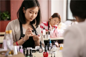 昆明学化妆选择化妆学校，你得看这么几条建议！