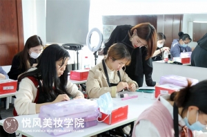 昆明好的口碑化妆学校有哪些？学化妆良心推荐