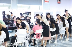 云南比较好靠谱的化妆学校都有哪些？