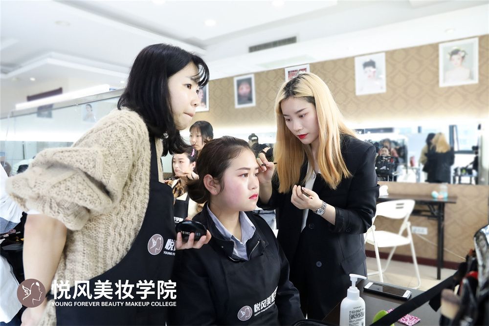行业资讯-化妆问答-昆明悦风美妆学院 - 昆明悦风美妆学院