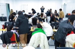 邂逅悦风美妆学院，温柔学风治愈我的追梦之路